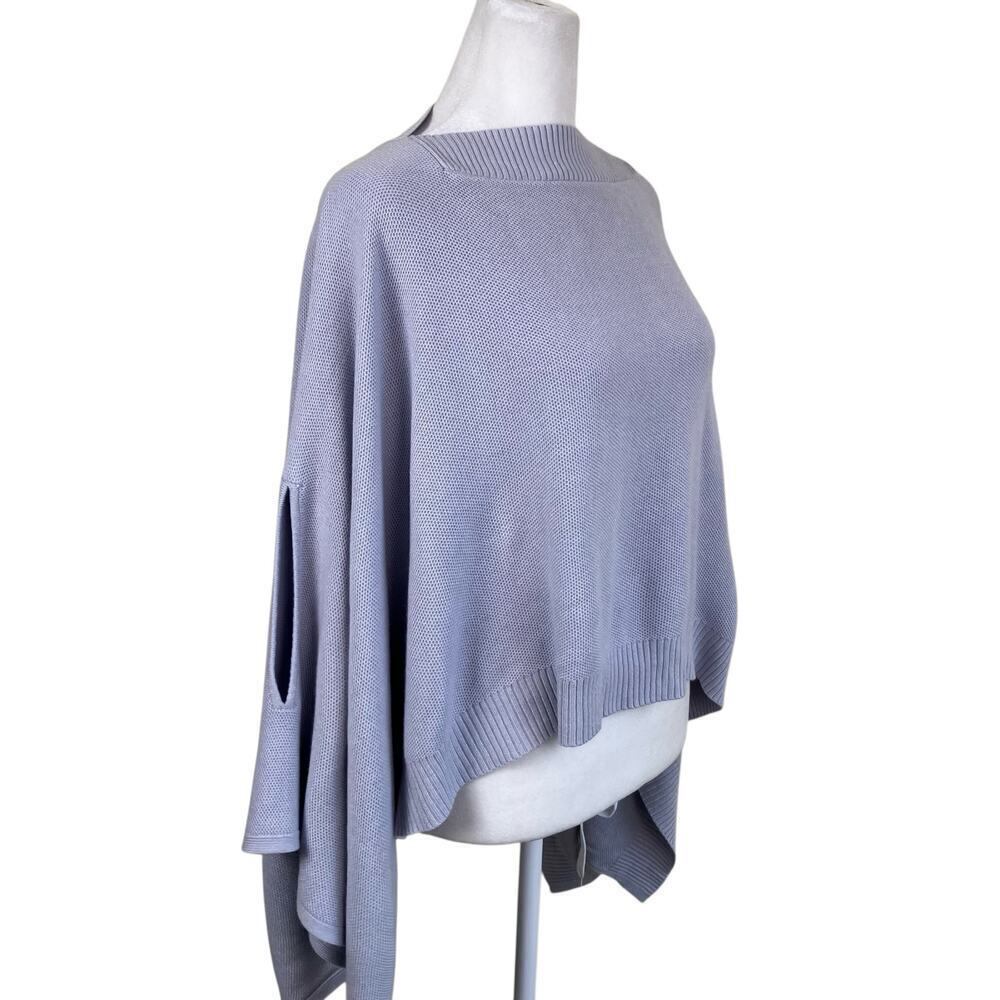 Lululemon Forward Flow Cape Poncho Scraf Silver Fox/A. White Sweater Fabric - Picture 8 of 16
